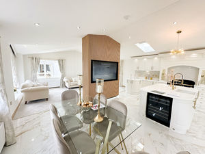 Photo 10- click for photo gallery